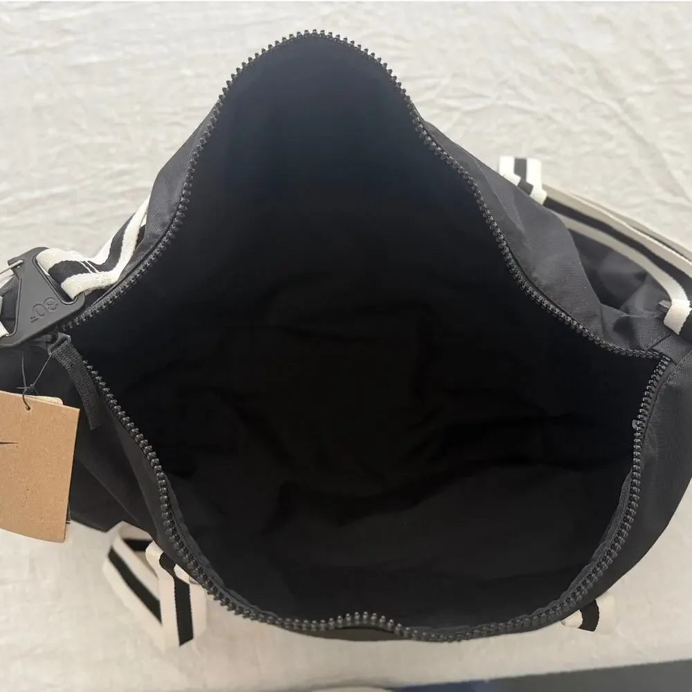 Nike nwt *stained